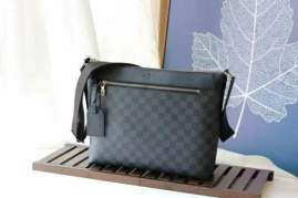 Picture of Louis Vuitton Mens Bags _SKUfw97506451fw